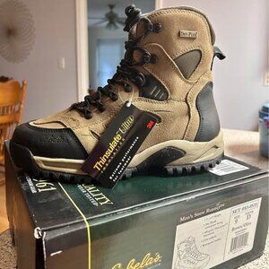 NWT Cabela's Snow Runner Men's Boots